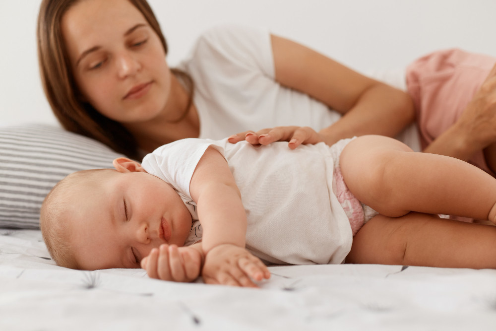 4 Tips Mudah Agar Sleep Training Berhasil